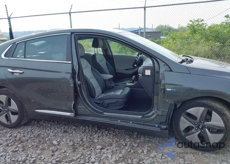 2020 Hyundai Ioniq Hybrid Limited from USA, damaged, VIN KMHC05LC7LU241773